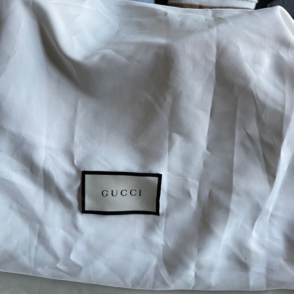 Gucci Marmont Matelasse Leather Tote - Picture 11 of 13